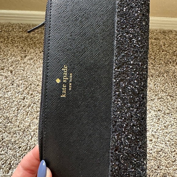 KATE SPADE-NEDA all that glitters black zip around wallet. Gently used with tags - Picture 6 of 6